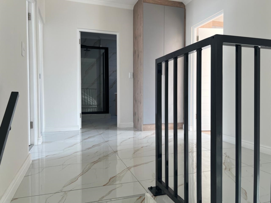 3 Bedroom Property for Sale in Sandown Western Cape